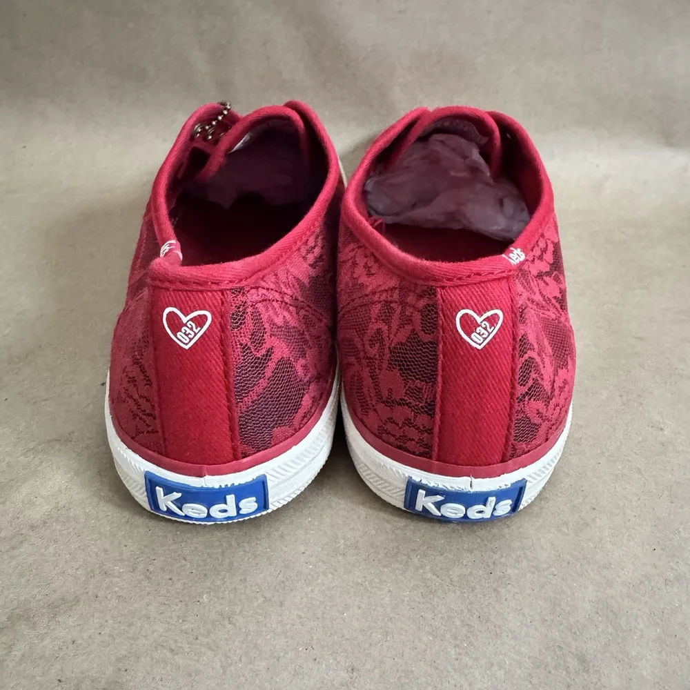 Taylor Swift x Keds Red Lace Slip On Sneakers With Guitar Pick Charm RARE W8.5 - Picture 5 of 9